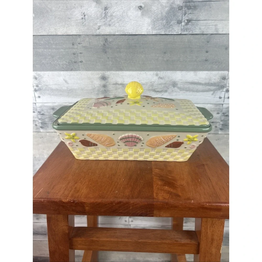 Temp-tations by Tara Summer Shells 2 QT Baking Dish with Cover Casserole Sealife